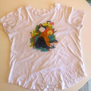 “Powerful Like a Woman” old navy t-shirt.